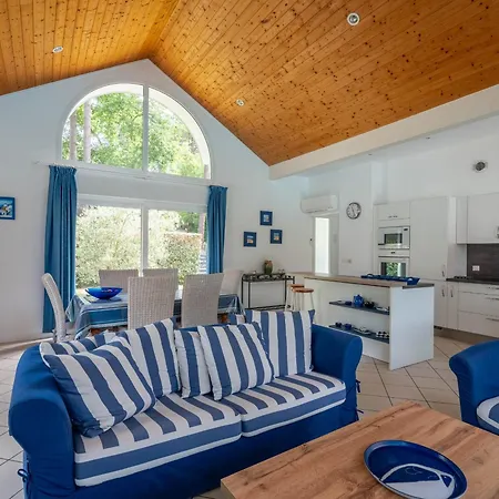 Feriehus T3 Avec Piscine Chauffee, Golf Et A Proximite - Linge Et Menage Inclus - Fr-1-319-168 *