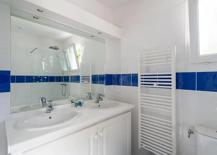 Vakantiehuis T3 Avec Piscine Chauffee, Golf Et A Proximite - Linge Et Menage Inclus - Fr-1-319-168 *