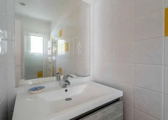 Vakantiehuis T3 Avec Piscine Chauffee, Golf Et A Proximite - Linge Et Menage Inclus - Fr-1-319-168